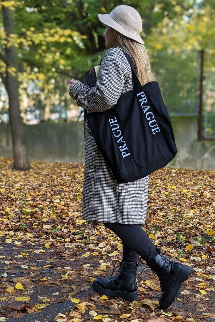 Stylish Shopper Prague