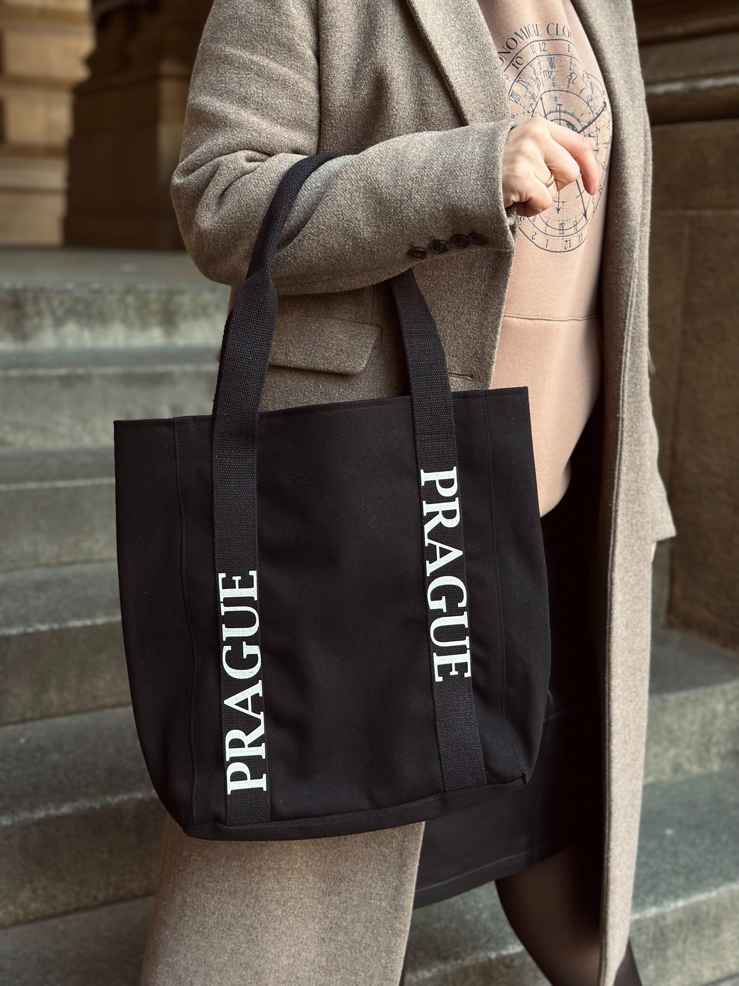 Stylish Shopper Prague