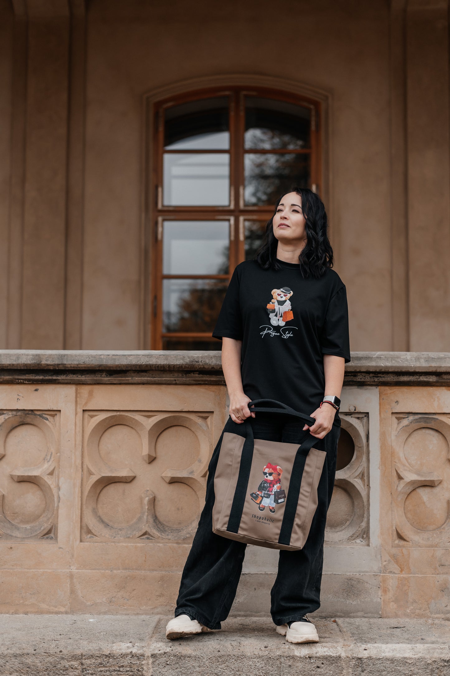 Stylish Shopper – Shopaholic