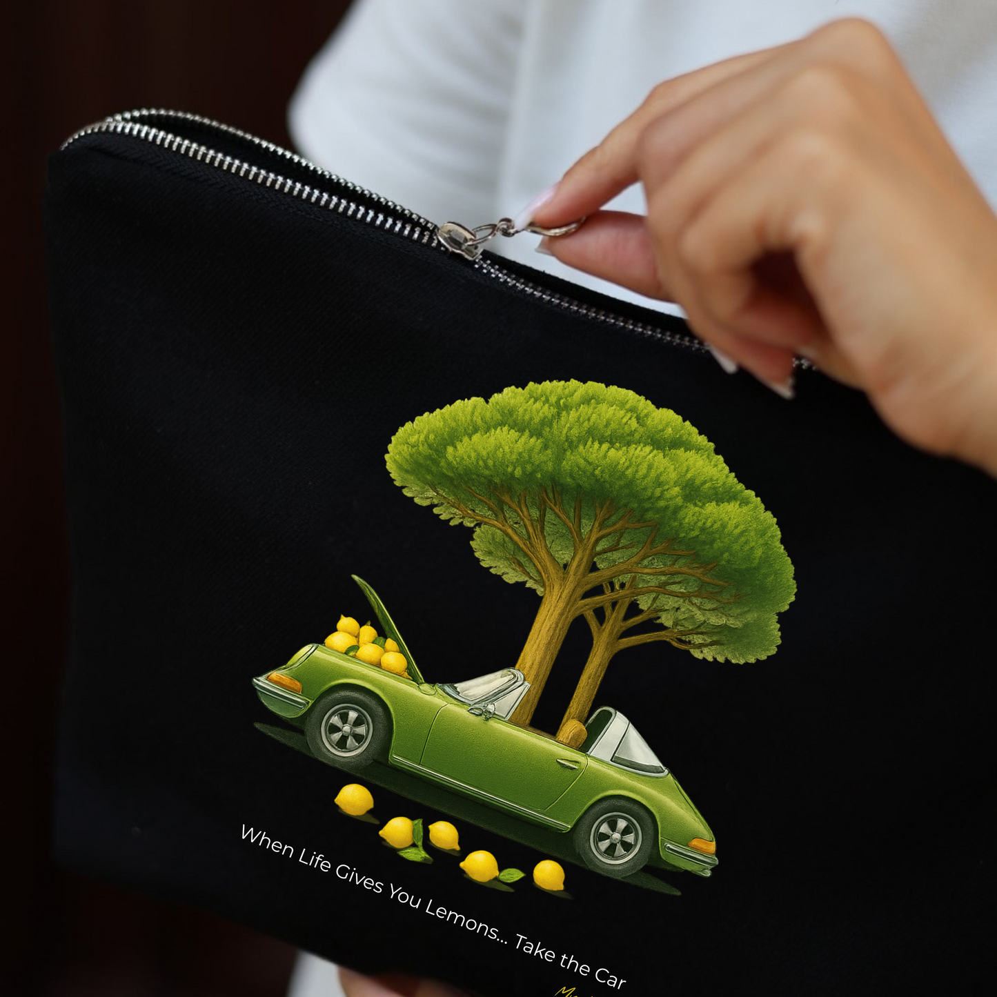 Kosmetická taštička Take the Car – ručně šitá v Praze