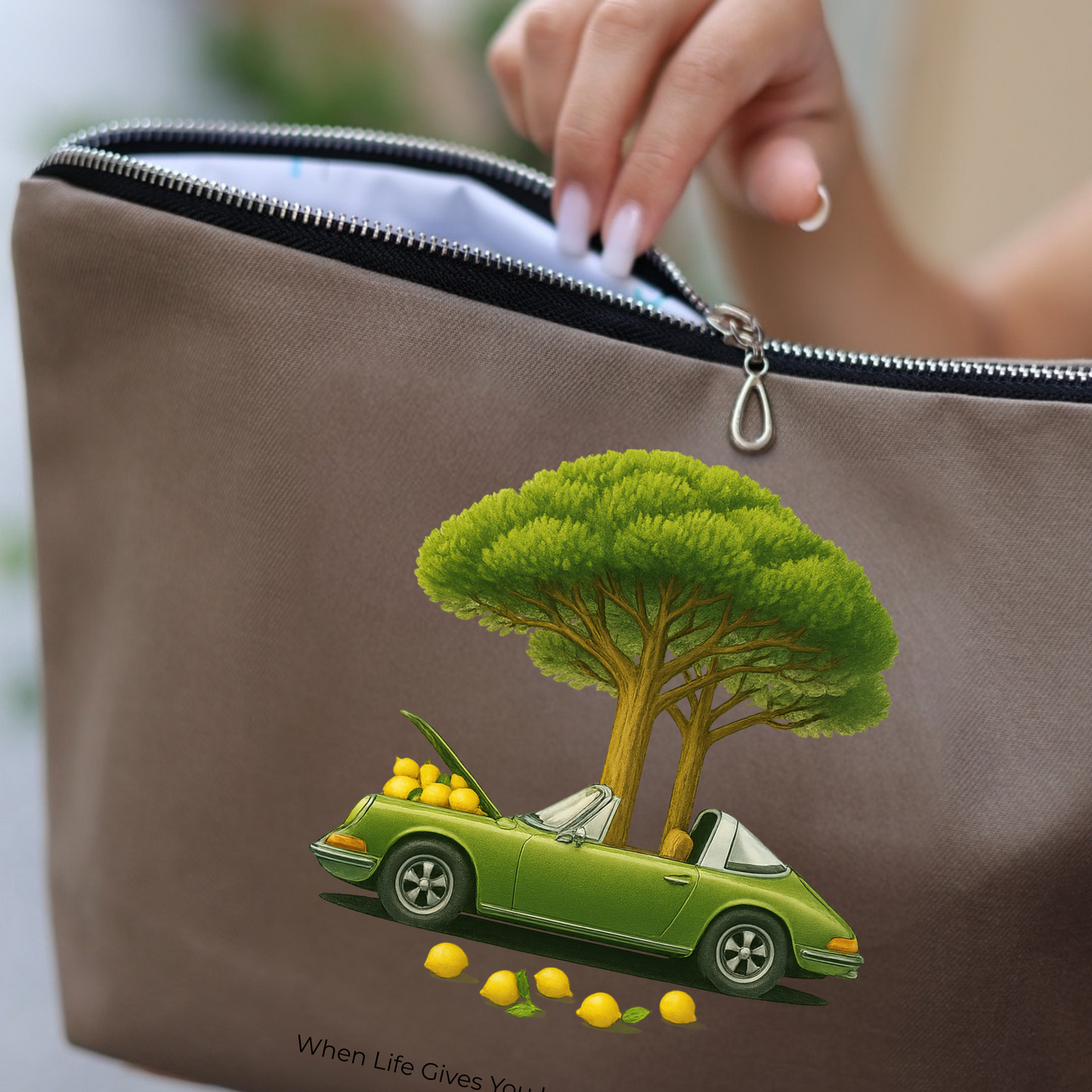 Kosmetická taštička Take the Car – ručně šitá v Praze