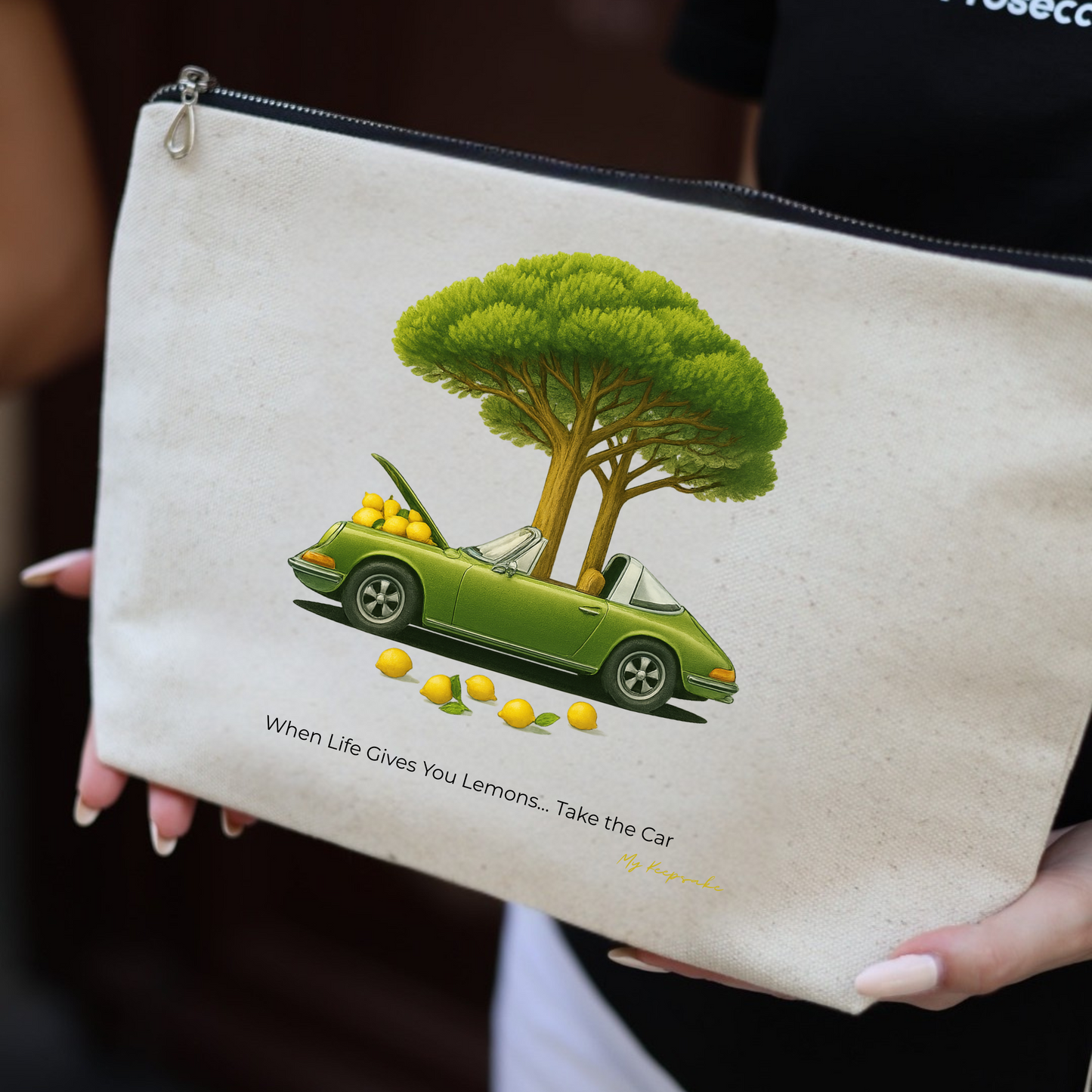Take the Car cosmetic bag – hand-sewn in Prague